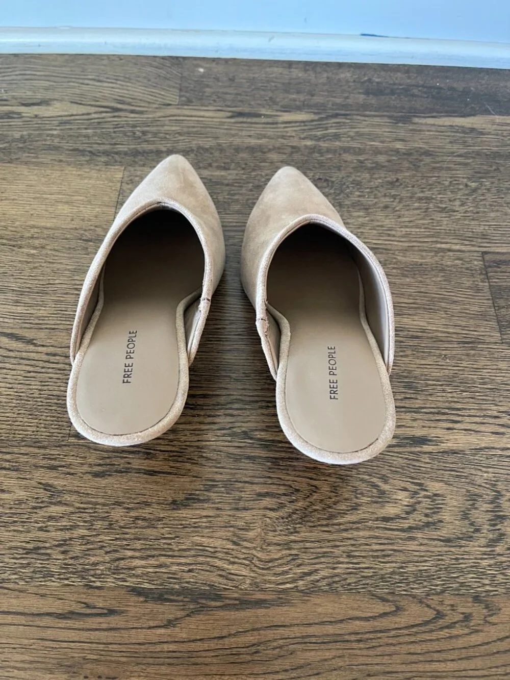 Free People Stellar Suede Pointed Toe Mules - Faded Saddle / Tan Size 9 (NIB)